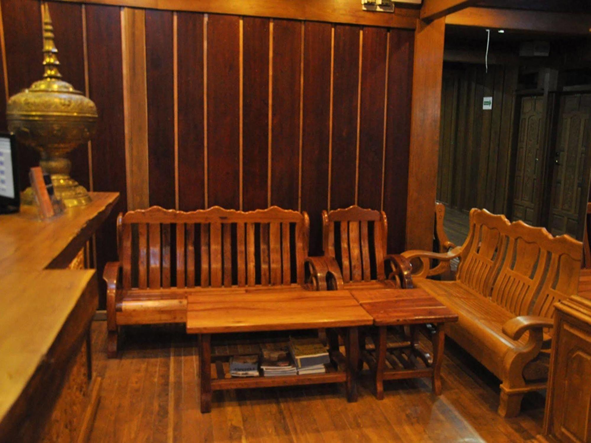 Mandalay Karaweik Mobile Hotel Esterno foto